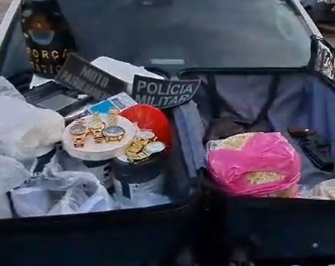 Operação da PMCE resulta na prisão de dois suspeitos e nas apreensões de armas, drogas e aves silvestres em Juazeiro do Norte