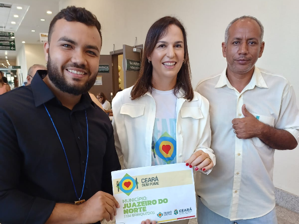 Programa Ceará Sem Fome distribuiu brinquedos para crianças carentes em Juazeiro do Norte