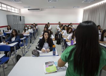 Educação do Ceará lidera na participação de alunos concluintes da rede pública no Enem 2023
