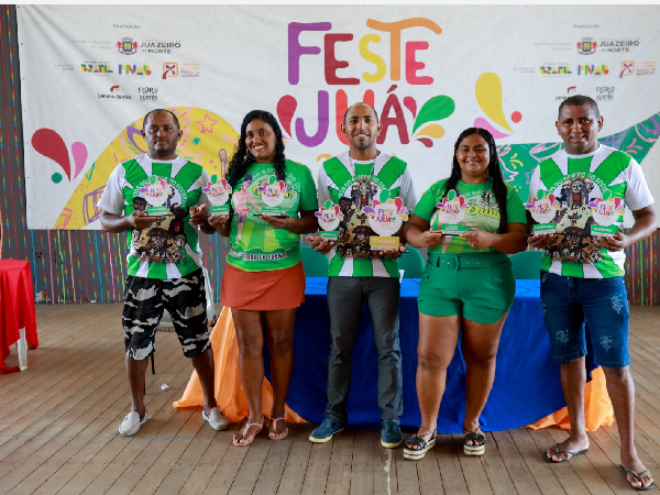 Escola de Samba Unidos do Bairro do Socorro é campeã no Carnaval de Juazeiro