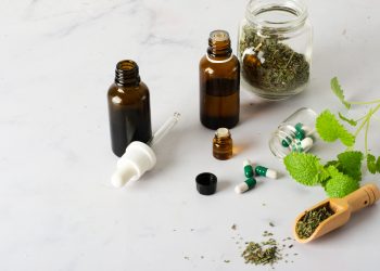 Fitoterápicos no SUS: Seis Medicamentos Padronizados para Tratamentos Alternativos