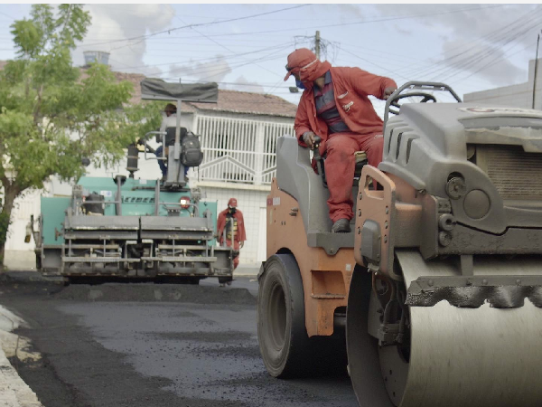 Ladeira de Santa Fé interditada para obra de pavimentação