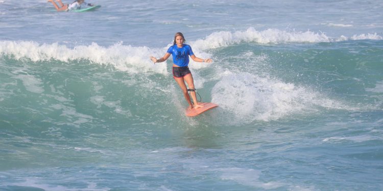 Cearense conquista 1º lugar no Rio Surf Festival 2024
