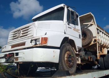 PCCE realiza segundo leilão de veículos apreendidos no tráfico de drogas