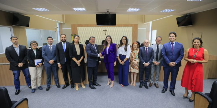 Secretaria das Mulheres, TRE-CE e parceiros lançam a Comissão Interinstitucional de Prevenção à Violência Política de Gênero