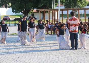 Colônia de Férias da Rede Municipal de Educação de Barbalha oferece diversão no Novo Parque da Cidade