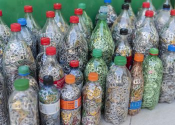 Cagece doa 42,5 kg de lacres metálicos para a aquisição de equipamentos de acessibilidade