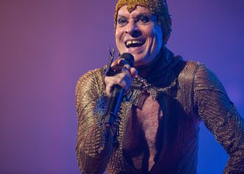 Mostra Sesc Cariri de Culturas apresenta show de Ney Matogrosso