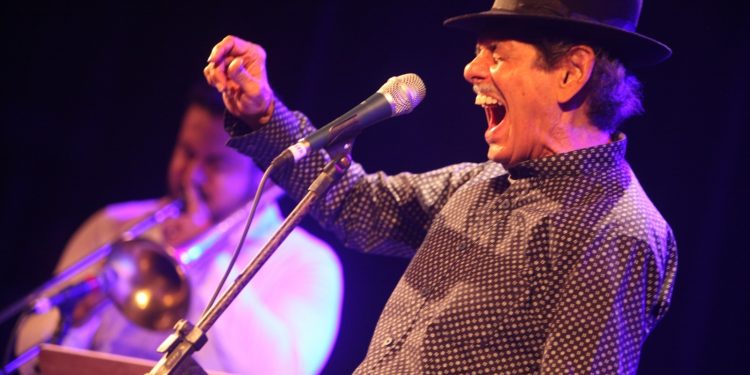 Rodger Rogério celebra 80 anos e mostra parceria inédita com Belchior em shows no Cariri