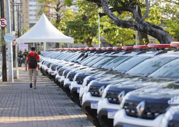 Governo do Ceará entrega mais 60 viaturas para a Polícia Militar