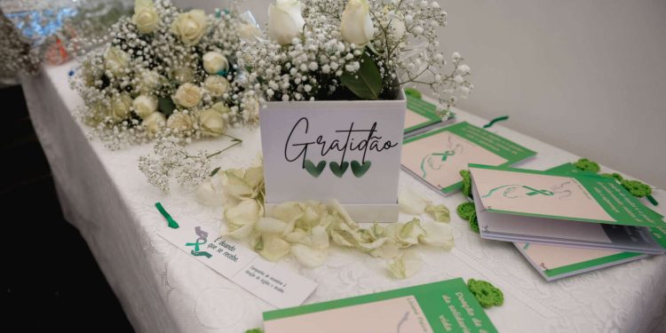 Ato ecumênico na Pefoce homenageia famílias de doadores de córneas no Ceará