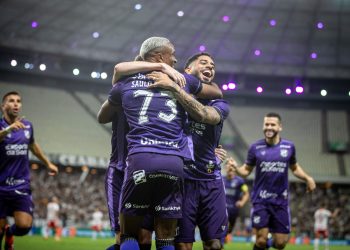 Brasileirão série “B”: Ceará goleia o Vila Nova por 4×0