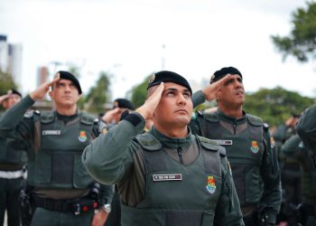 Operação Eleições 2024: 1.274 militares que reforçarão segurança nas eleições municipais embarcam para o interior do Estado