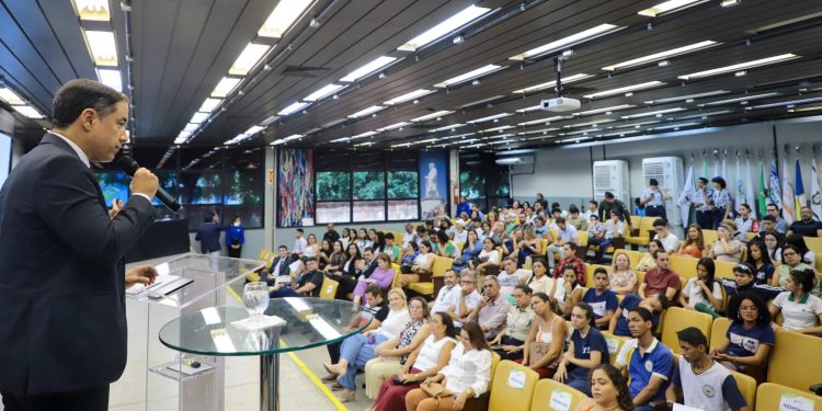 MP do Ceará celebra resultados do programa “O Sistema de Justiça vai à Escola” que impactou mais de 4.500 estudantes de Juazeiro do Norte