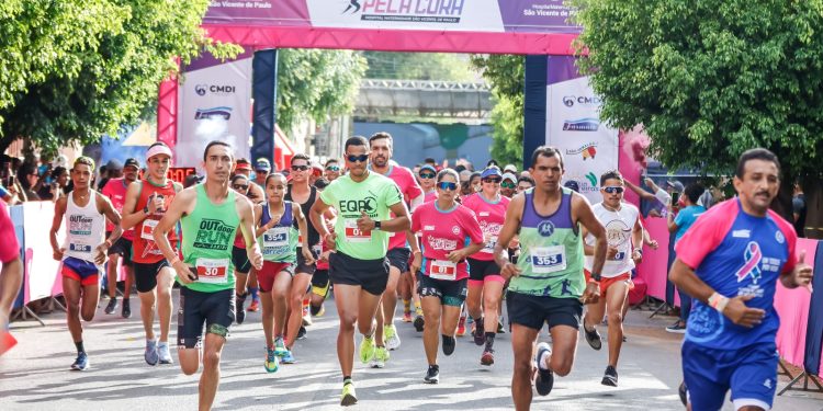 III Corrida Conectados pela Cura reúne cerca de 450 pessoas em apoio à luta contra o câncer e à promoção da saúde em Barbalha