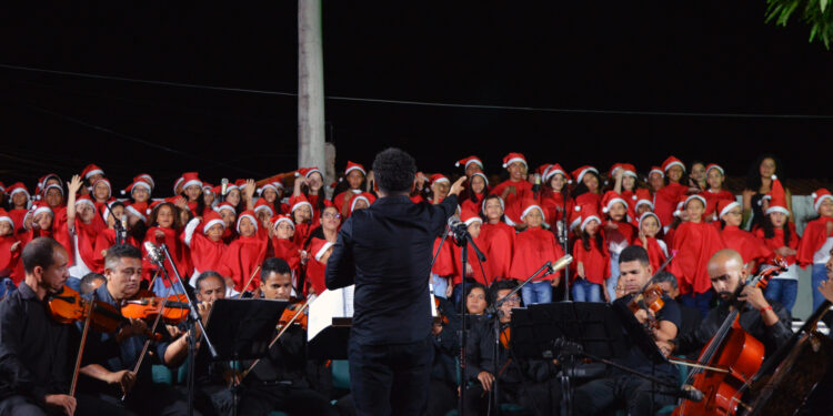 Espetáculo de Natal da Vila da Música reúne coral de mais de 80 crianças