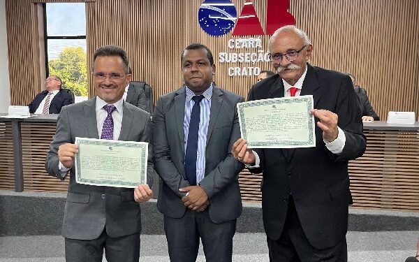Diplomados em Crato o prefeito eleito André Barreto, o Vice Dr. Leitão e vereadores, para os pleitos 2025 – 2028