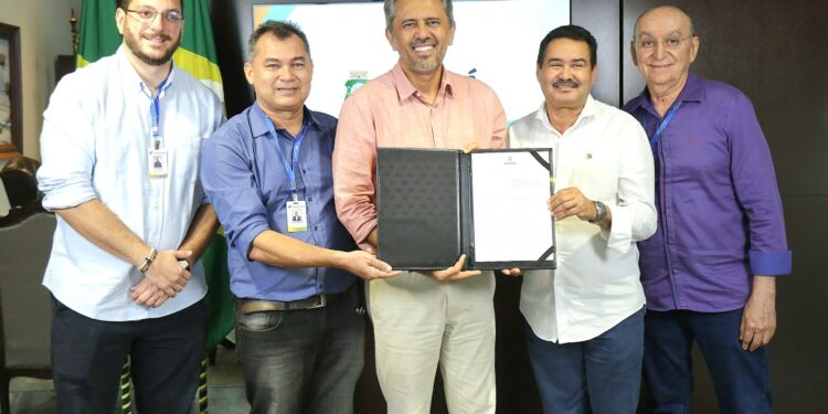 Governo do Ceará isenta mais de 139 mil agricultores do reembolso das sementes e mudas referentes à safra 2023/2024