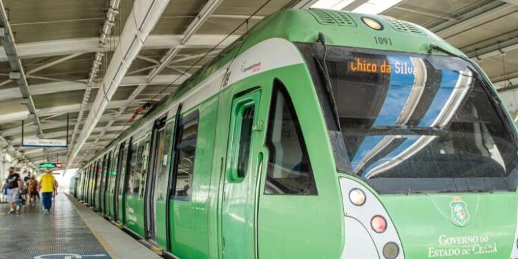 Metrofor divulga horários de funcionamento do metrô e VLT no Natal e Réveillon