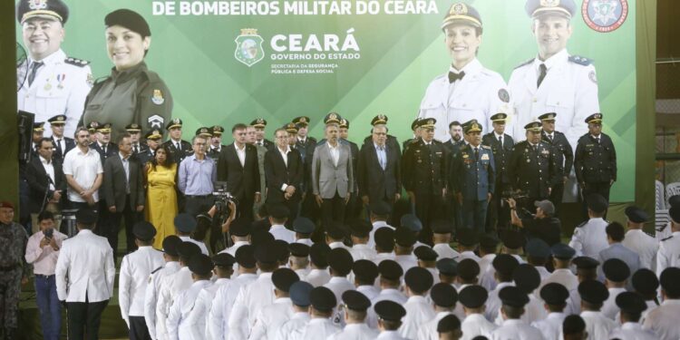 No Crato, Governo do Ceará encerra solenidades de promoção de militares em 2024
