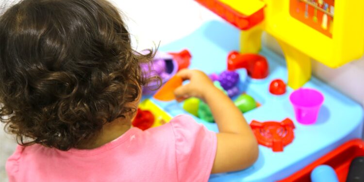 Projeto acolhe mães universitárias e transforma vidas na graduação