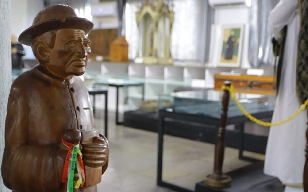 Fundação Memorial Padre Cícero realiza exposição “Romeiros”