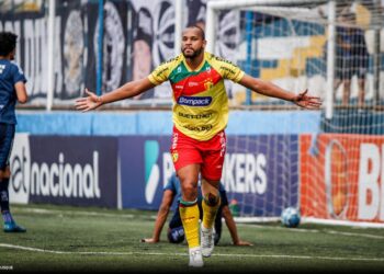 Após dois acessos seguidos no Brasil, atacante cearense Olavio é reforço de time da China