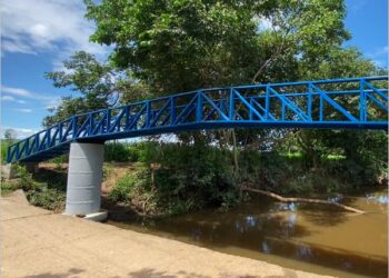 Juazeiro do Norte realiza manutenção em passarela do Sítio Leite