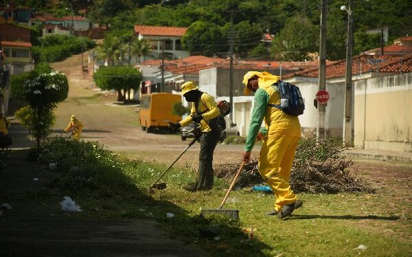 Mutirões de limpeza impactam na qualidade de vida da população cratense