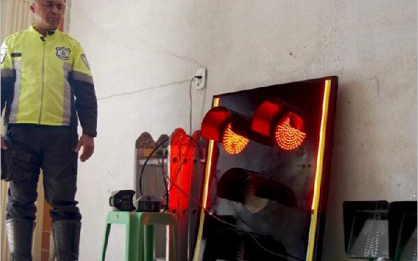 Semáforos com sinais sonoros para deficientes visuais serão instalados em Crato