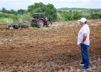 Aração de Terras em Barbalha deve garantir boa colheita em 2025