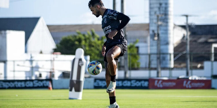 Ceará encerra preparação para confronto com o CSA