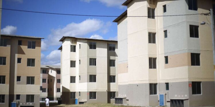 Governo do Ceará assina contrato de R$ 35,6 milhões para construção de 216 unidades habitacionais do Minha Casa, Minha Vida em Caucaia