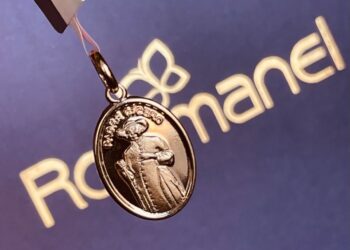 Com medalha feita exclusivamente para Juazeiro do Norte, loja oficial da Rommanel abre neste sábado