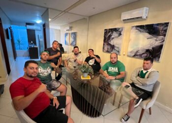 Representantes de organizadas do Icasa se reúnem com Lúcio Barão