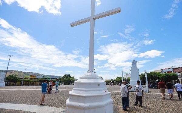 Juazeiro do Norte realiza atualização cadastral nos cemitérios São João Batista e Socorro