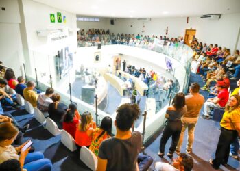 Sessão da Câmara Municipal de Juazeiro do Norte é marcada pela presença de servidores municipais e aprovação de gratificação para agentes de endemias