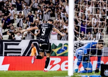 Brasileirão: Estreando em casa na competição, Ceará vence Grêmio por 2×0