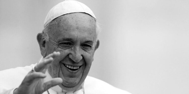 Morre o Papa Francisco, aquele que reaproximou à Igreja do Padre Cícero