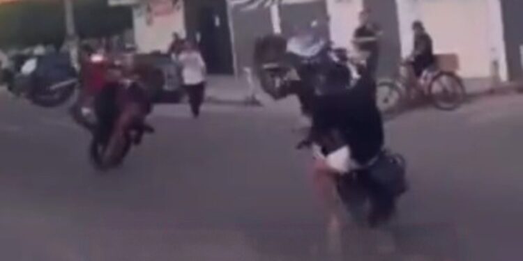 Atuação do MP e das Polícias Civil e Militar resulta em prisão de homens que cometeram infração de trânsito durante cortejo fúnebre em Icó