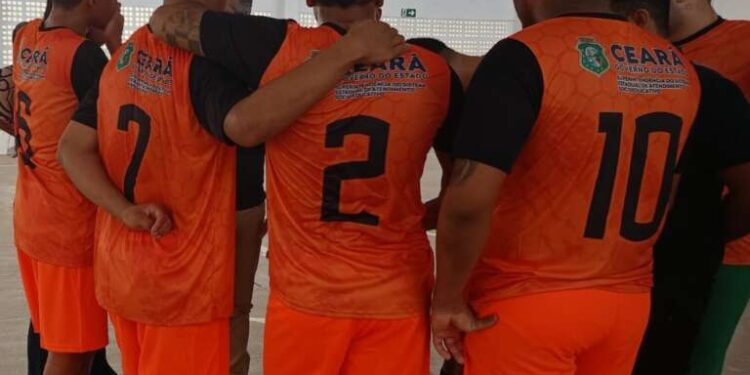 Projeto Futebol Além das Quatro Linhas descobre talentos no CS Padre Cícero