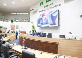 Câmara de Juazeiro do Norte apresenta projeto para regulamentar banco de horas dos servidores do Legislativo