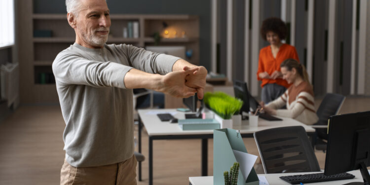Ginástica laboral: veja a importância dessa prática na rotina profissional