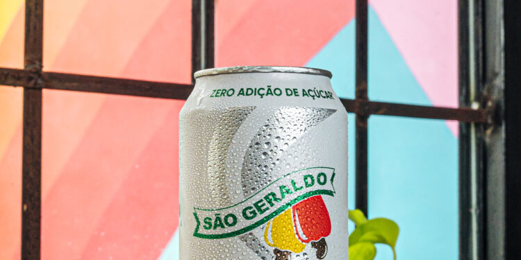 São Geraldo lança oficialmente refrigerante de caju zero adição de açúcar