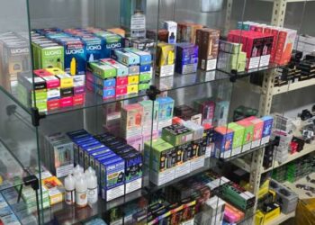 PMCE captura dupla e apreende cerca de R$ 50 mil em cigarros eletrônicos no município de Juazeiro do Norte