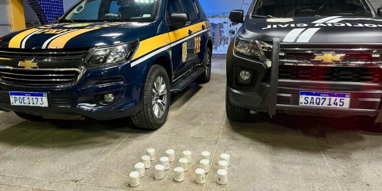 PRF apreende cerca de 6,4 kg de cocaína em ônibus durante fiscalização na BR-116, em Milagres/CE