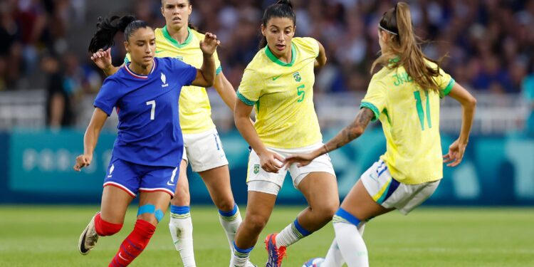 Brasil enfrenta França em último amistoso antes da Copa América Feminina