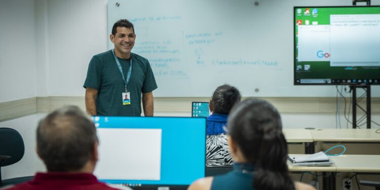 Cagece Capacita: matrículas para cursos gratuitos de eletricidade, excel e gestão financeira ocorrem neste sábado (2)