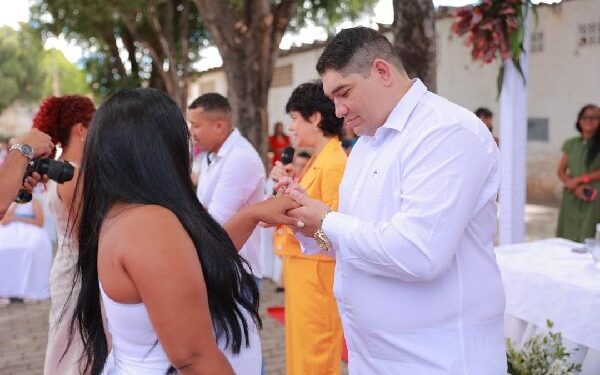 Em Juazeiro do Norte, 20 casais oficializam união no 2º Casamento Coletivo promovido pela Prefeitura