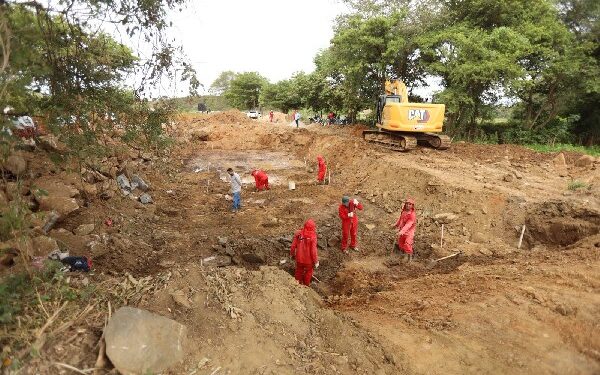 Obra de passagem molhada é iniciada na Vila Palmeirinha